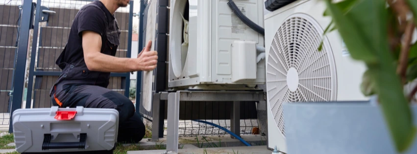 Manteniment professional d'aire condicionat realitzat per tècnics d'ANPE Instal·lacions.
